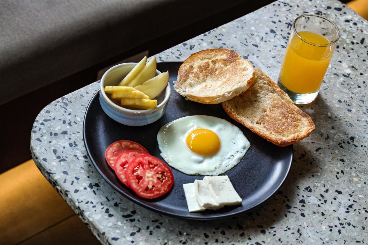 Black Llama Hostel Miraflores ليما المظهر الخارجي الصورة